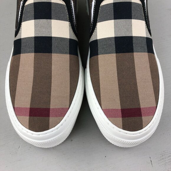 Burberry Men\'s EU 41.5 (8.5) Curt Exaggerated Check Birch Low Trainer Sneakers